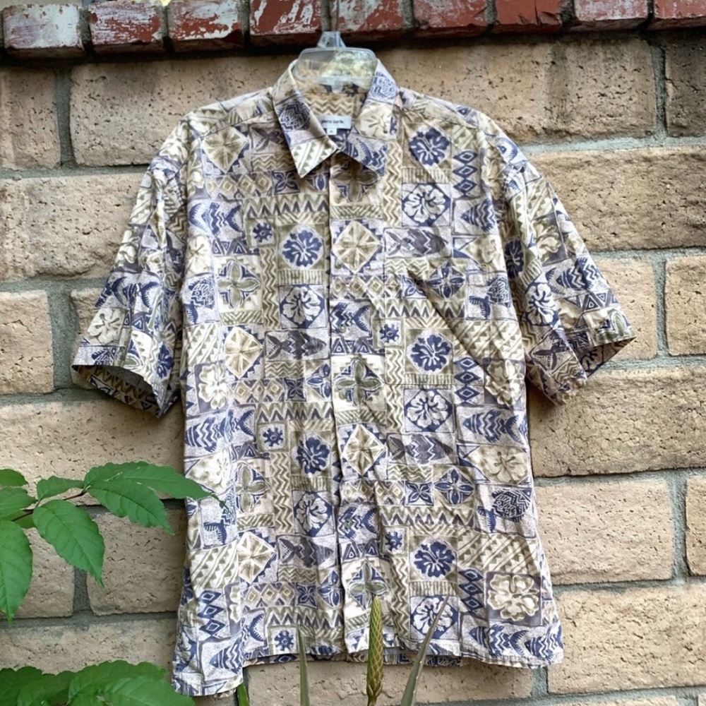 Vintage Hawaiian Short Sleeve Button Down